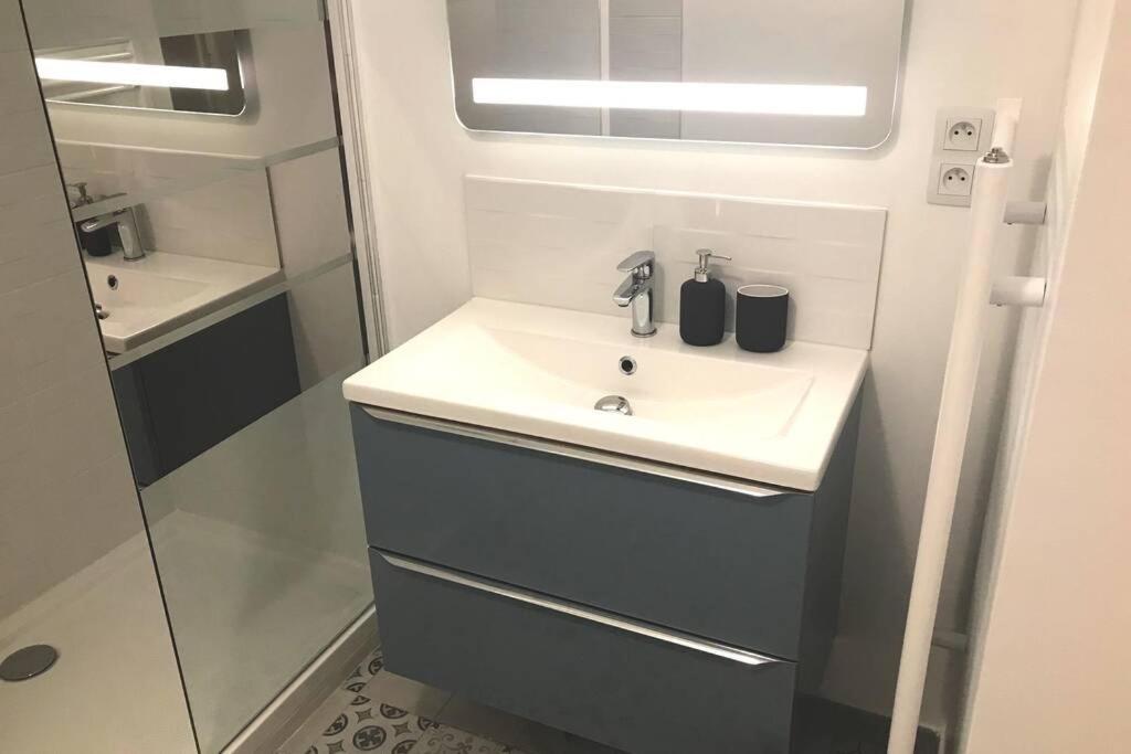 Bel Appartement T3 Mourillon A 5 Min Des Plages - Vue Mer Toulon Eksteriør bilde